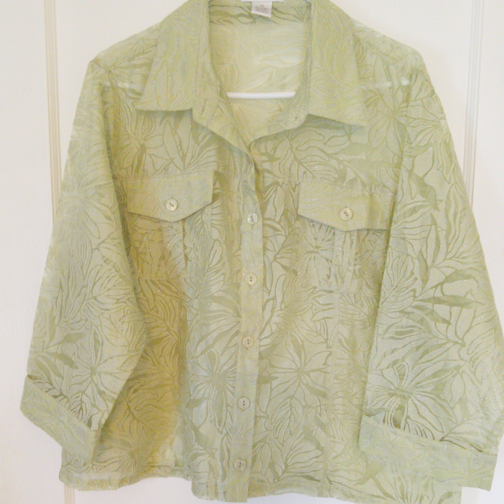 Drapers & Damons Green Button Down Shirt with Textured Fabric
